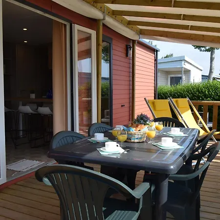 Paradis Le Royon 4*